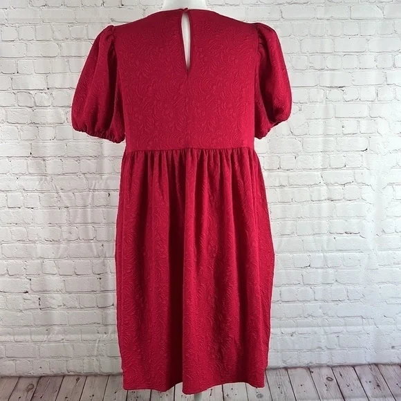 Who What Wear Puff Short Sleeve Dress Barberry Size Medium - Picture 3 of 13